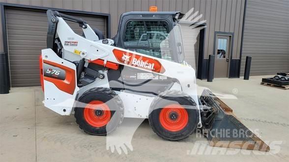 Bobcat S76 滑移装载机