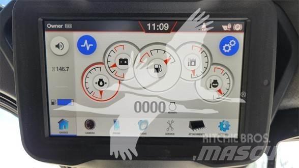 Bobcat S76 滑移装载机