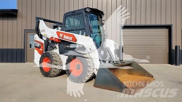 Bobcat S76 滑移装载机