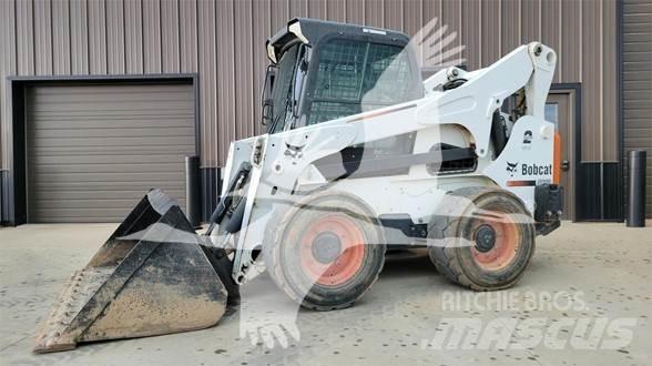 Bobcat S850 滑移装载机