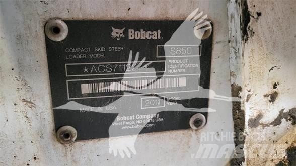 Bobcat S850 滑移装载机