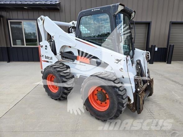 Bobcat S850 滑移装载机