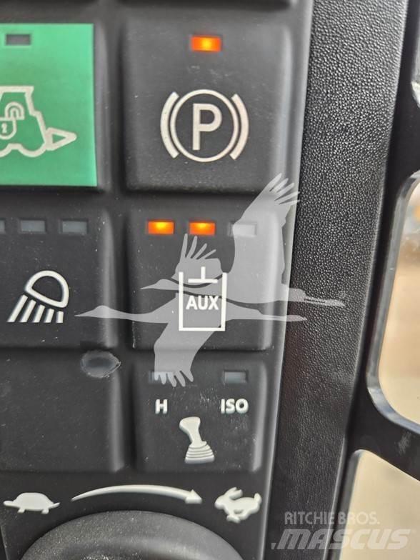 Bobcat S86 滑移装载机