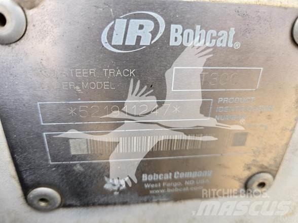 Bobcat T300 滑移装载机