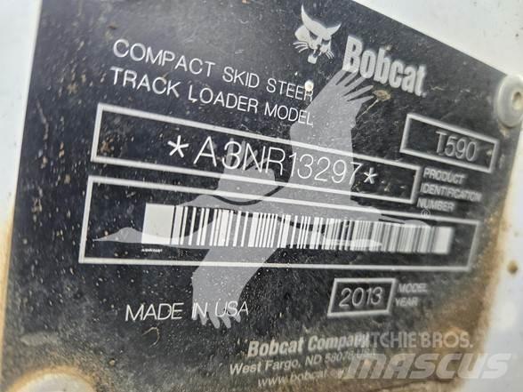 Bobcat T590 滑移装载机