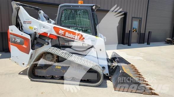Bobcat T76 滑移装载机