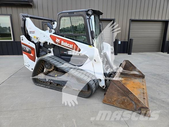 Bobcat T76 滑移装载机