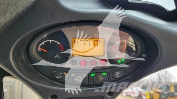 Bobcat T870 滑移装载机