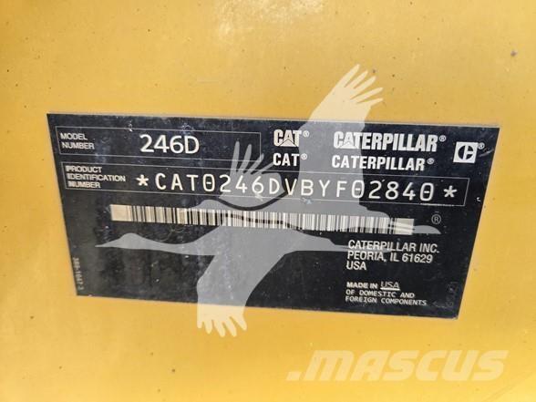 CAT 246D 滑移装载机