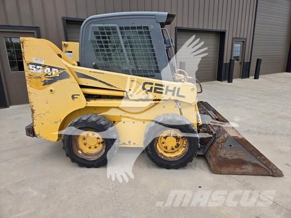 Gehl 5240E 滑移装载机