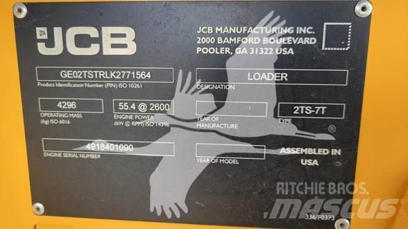 JCB 2TS-7T 滑移装载机