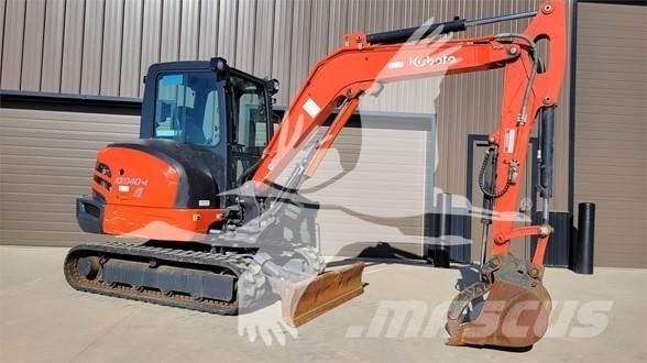 Kubota KX040-4 小型挖掘机