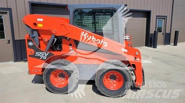Kubota SSV75 滑移装载机