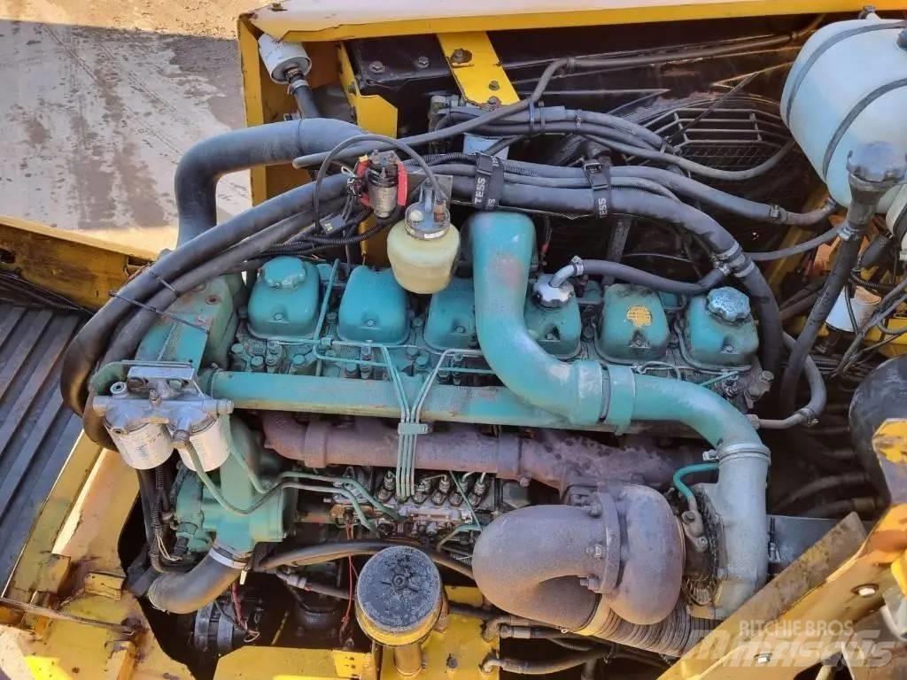 Volvo A 35 C 6X6 铰接式自卸车