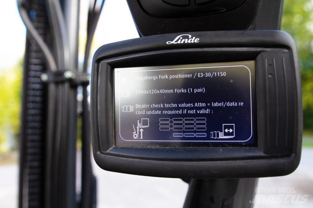 Linde E30-01 电动叉车