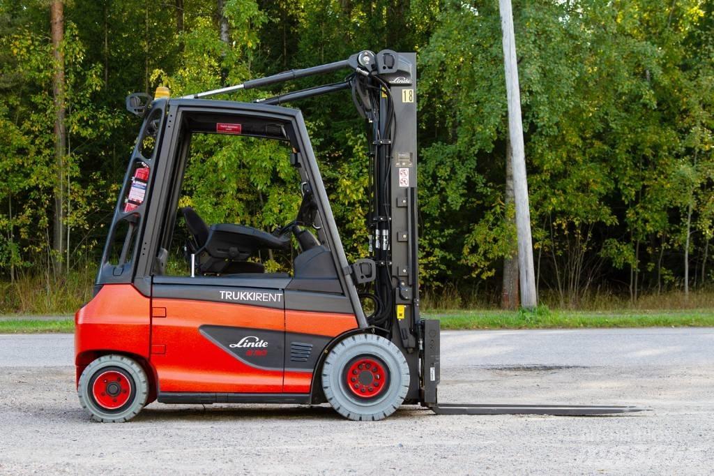 Linde E30-01 电动叉车