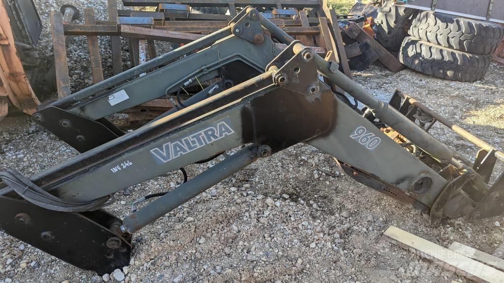 Valtra Loader 电动叉车