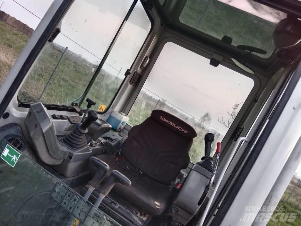 Takeuchi TB 225 小型挖掘机