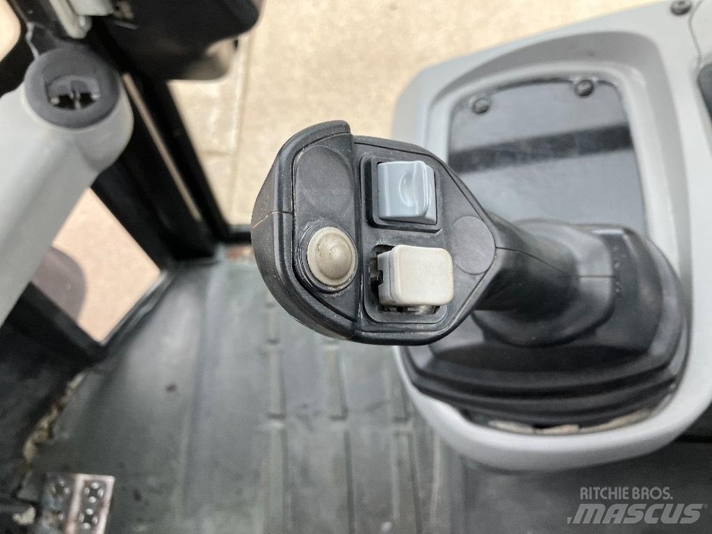 CAT 906 H 轮式装载机