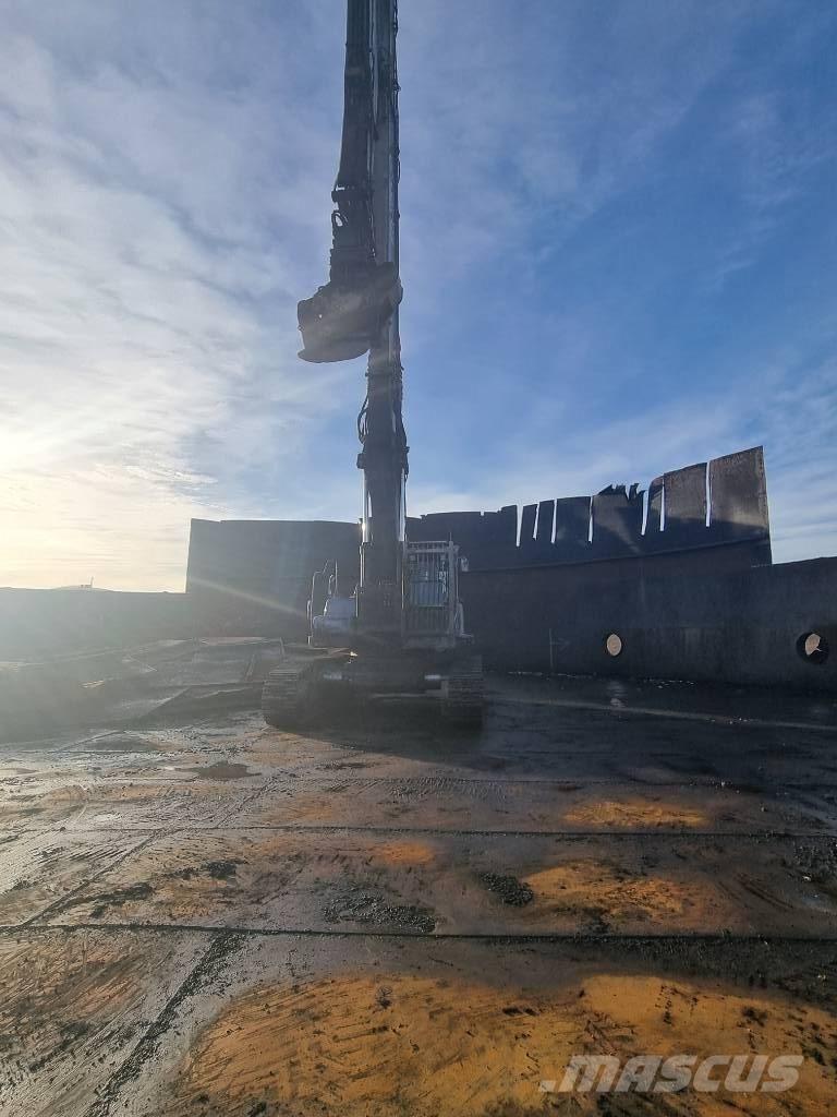 Volvo EC480D HR 组装挖掘机