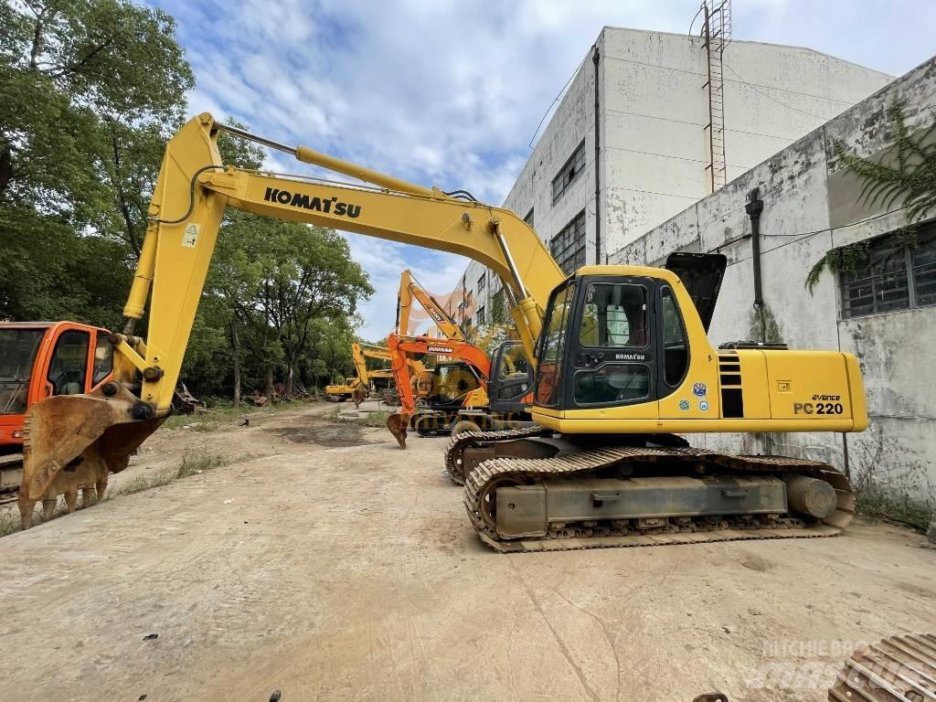 Komatsu PC 220 履带挖掘机
