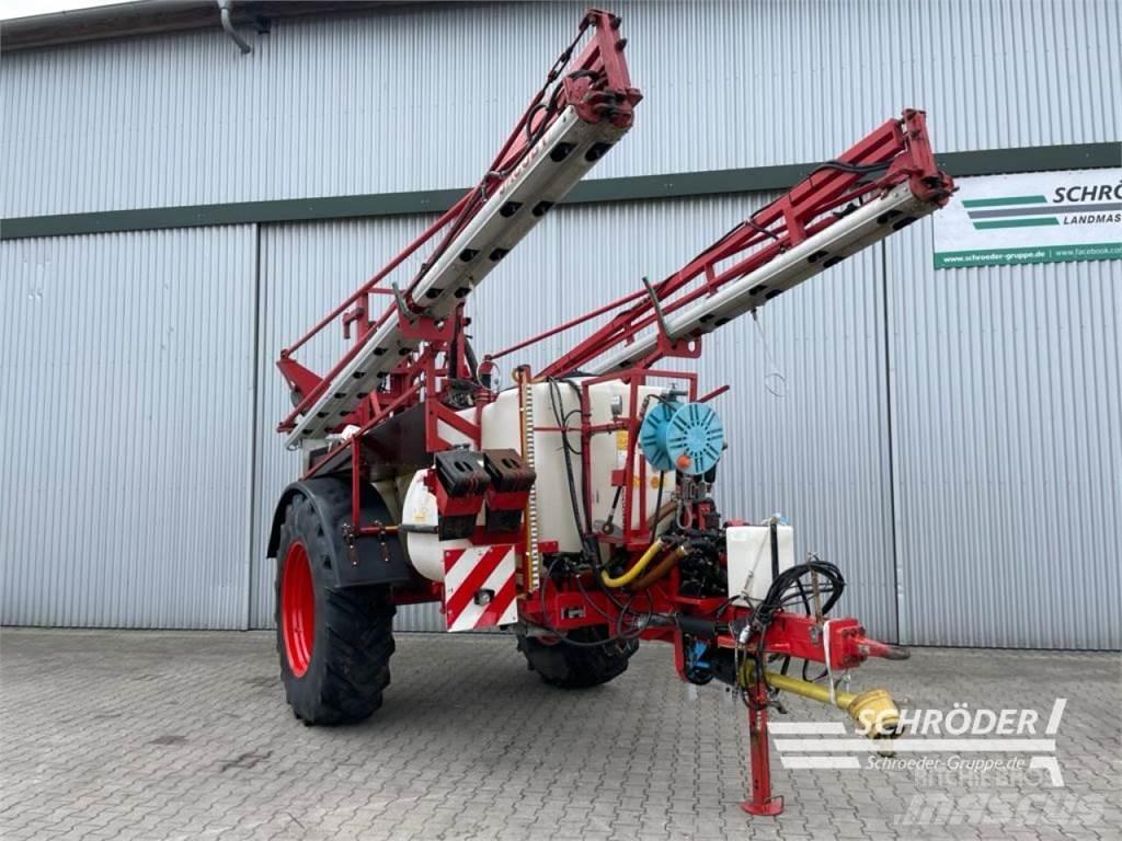 Jacoby 3500 L 牵引式喷雾机