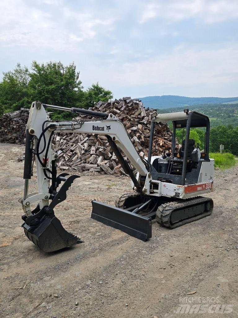 Bobcat X 331 小型挖掘机