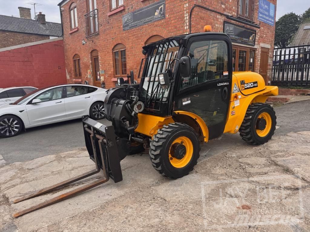 JCB 520-40 伸缩臂叉装车|叉装车