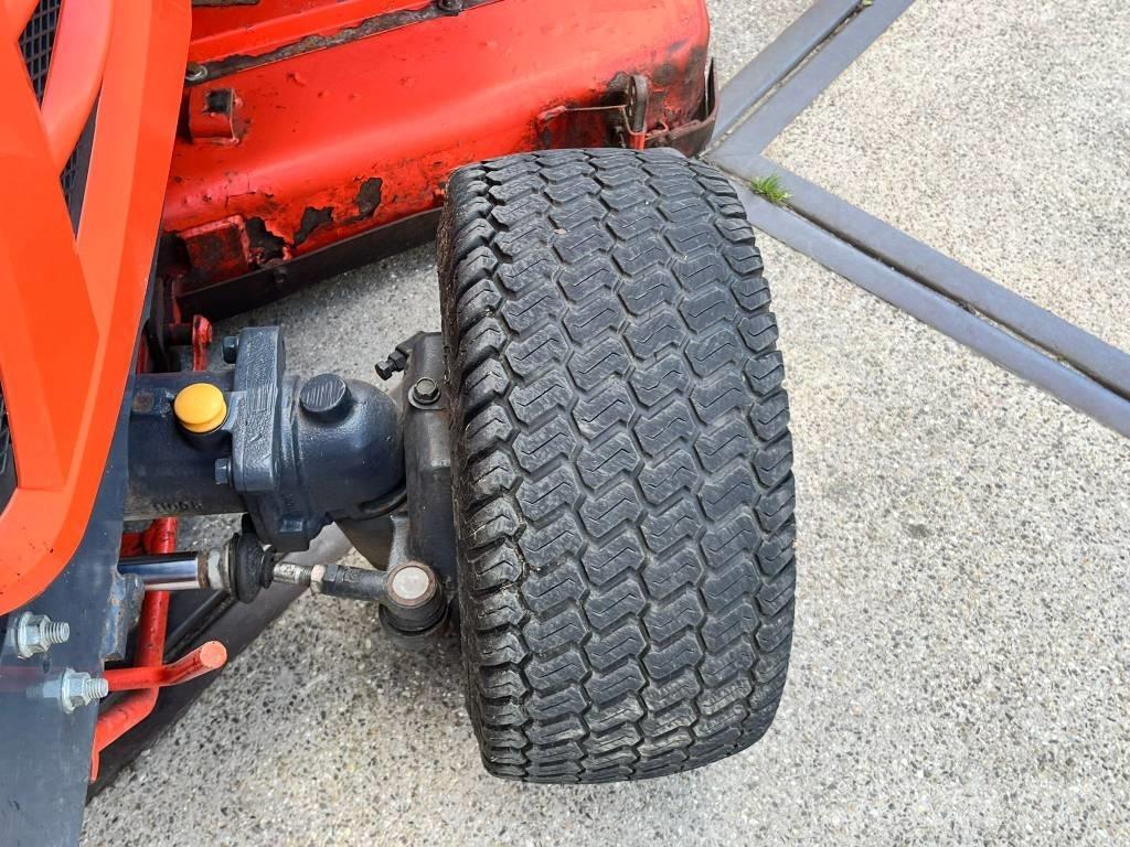 Kubota BX 2350 小型拖拉机