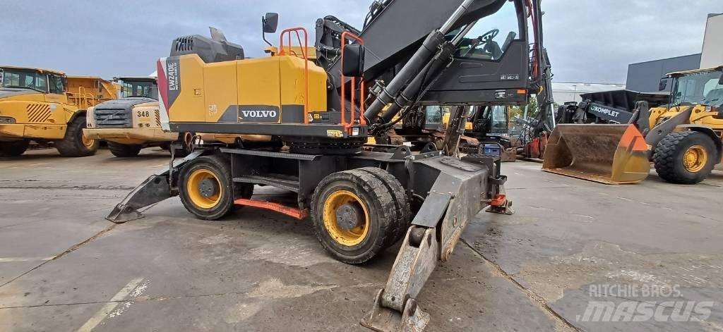 Volvo EW 240 E 轮式挖掘机