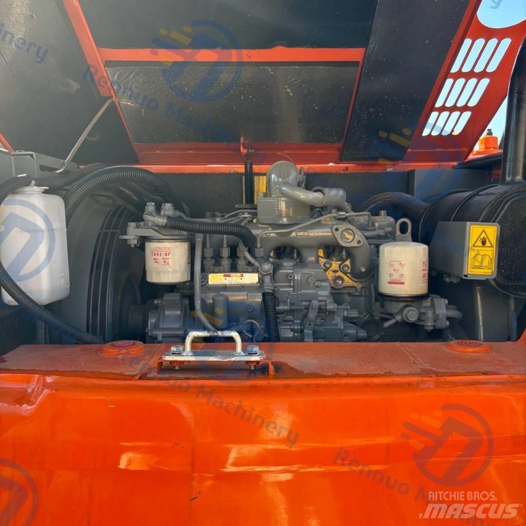 Hitachi ZX70 小型挖掘机