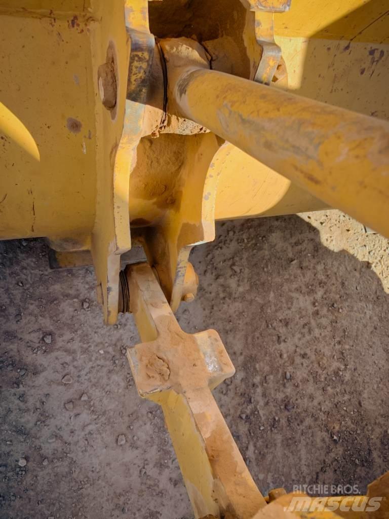CAT 920 轮式装载机