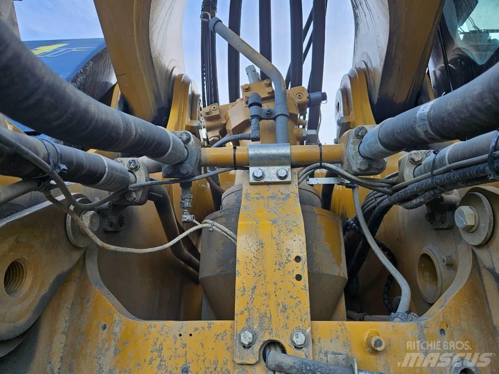 CAT 395 履带挖掘机