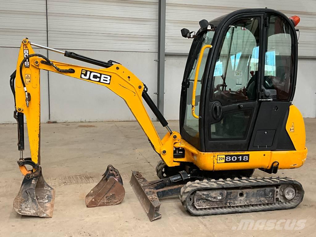 JCB 8018 小型挖掘机