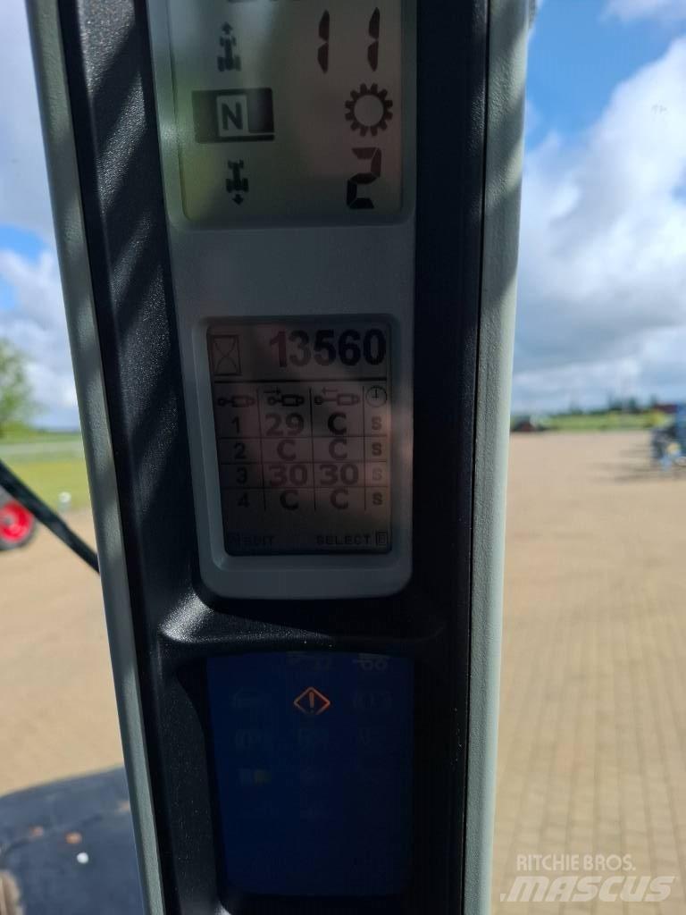 New Holland T 8050 拖拉机/农用车