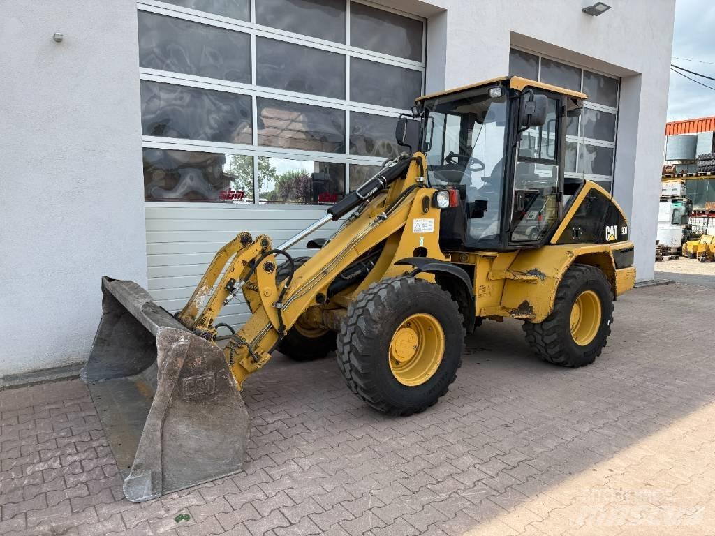 CAT 908 轮式装载机