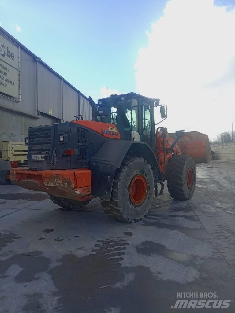 Hitachi ZW 220-6 轮式挖掘机