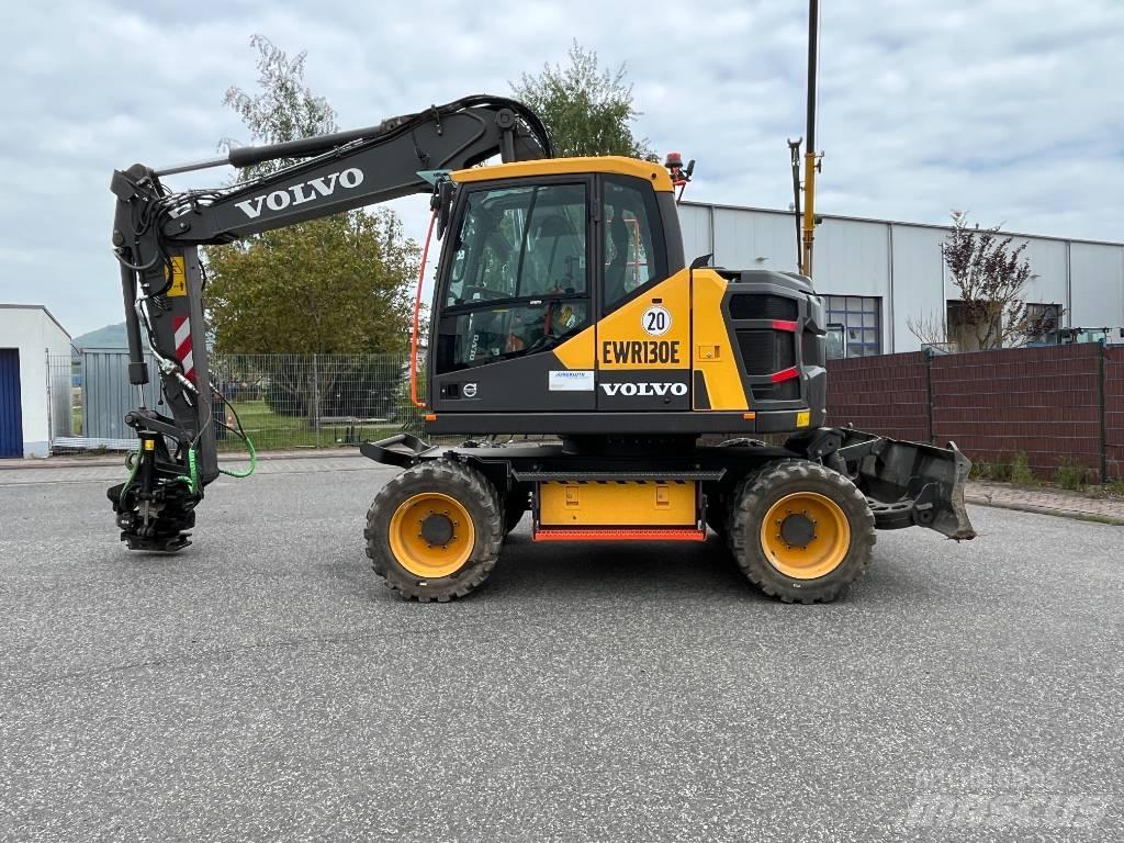 Volvo EWR 130 E 轮式挖掘机