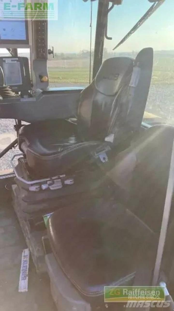 JCB fastrac 4220 拖拉机/农用车