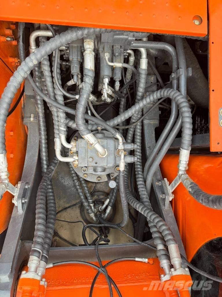 Doosan DX 300 履带挖掘机