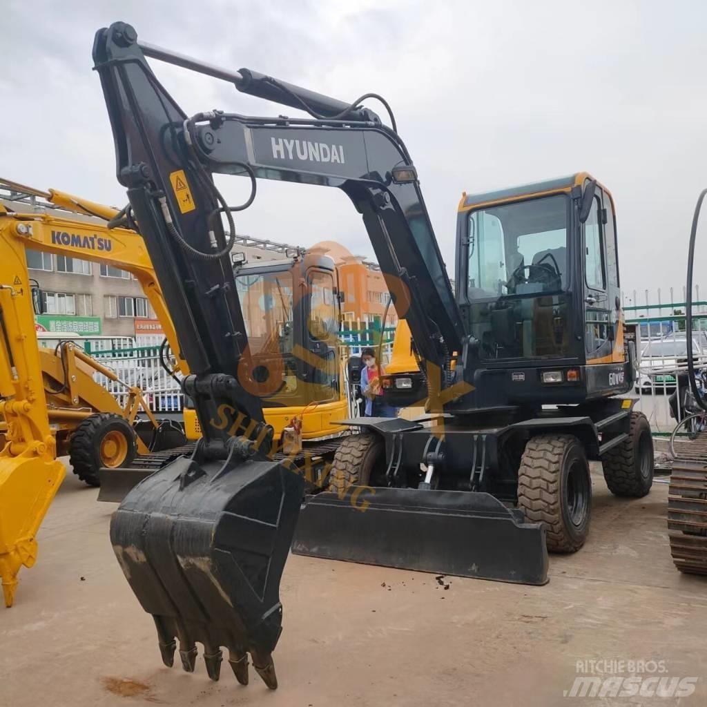 Hyundai 60w 轮式挖掘机
