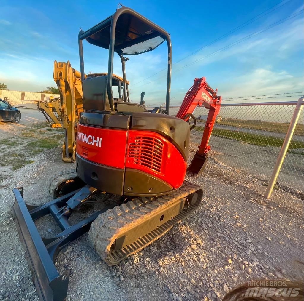 Hitachi ZX 27 U-3 小型挖掘机
