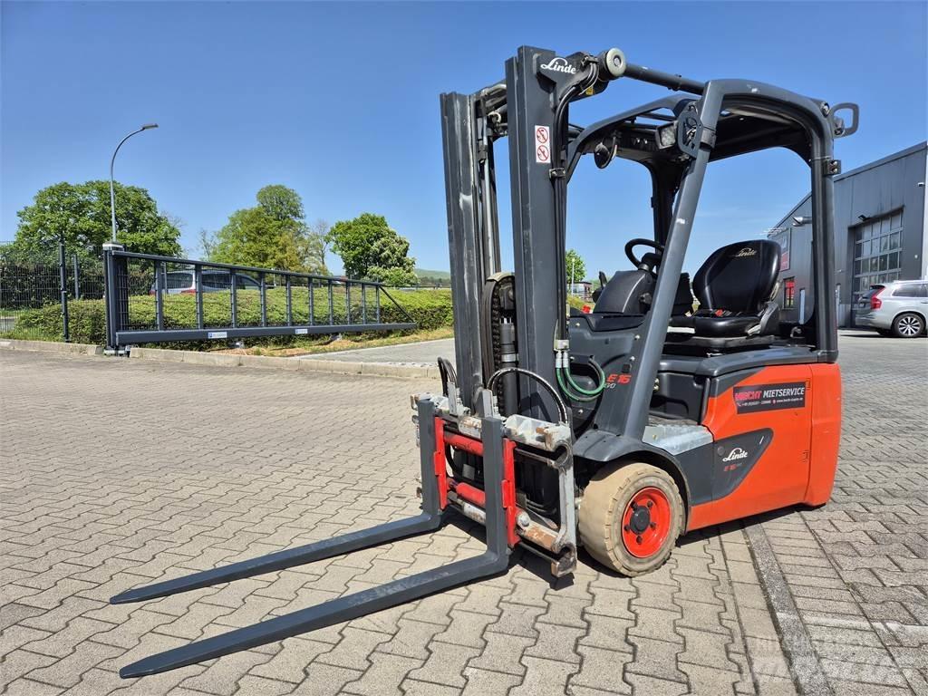 Linde E16C-02 电动叉车