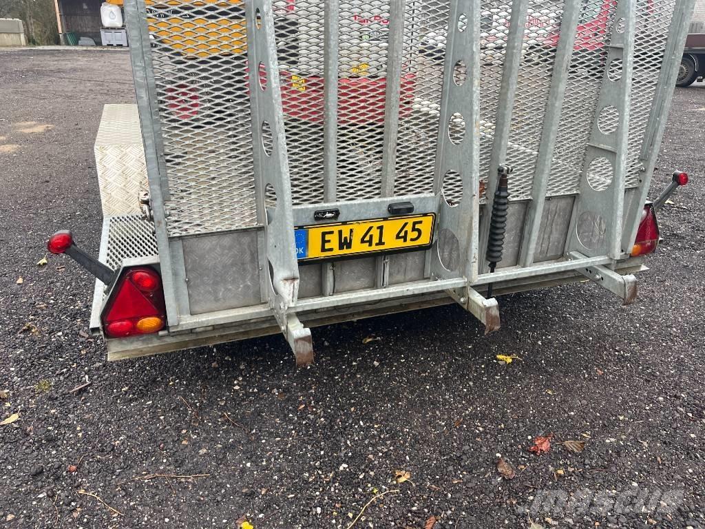 Takeuchi TB 210 R 小型挖掘机