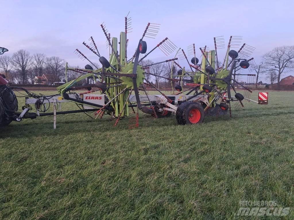 CLAAS Liner 4000 料堆整形机