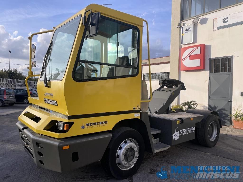 Terberg YT182 码头牵引车