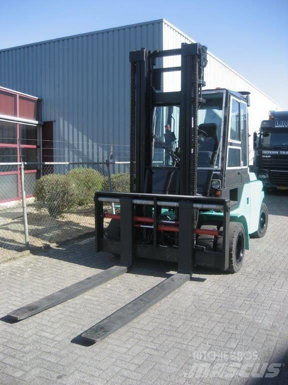 Dantruck 9690 DD900 柴油叉车