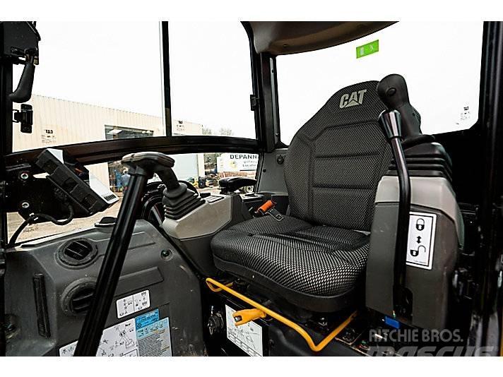 CAT 2023 CAT 303 CR 小型挖掘机