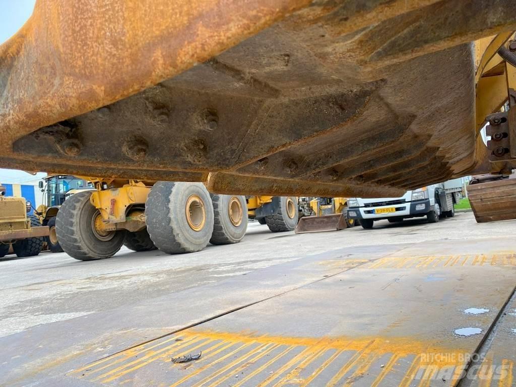 CAT D6T XL NVT 履带式推土机