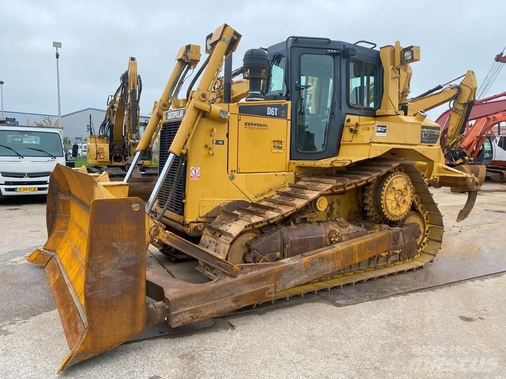 CAT D6T XL NVT 履带式推土机